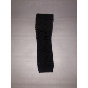 Private Club Woven Tie This authentic tie is very clean and great for formal